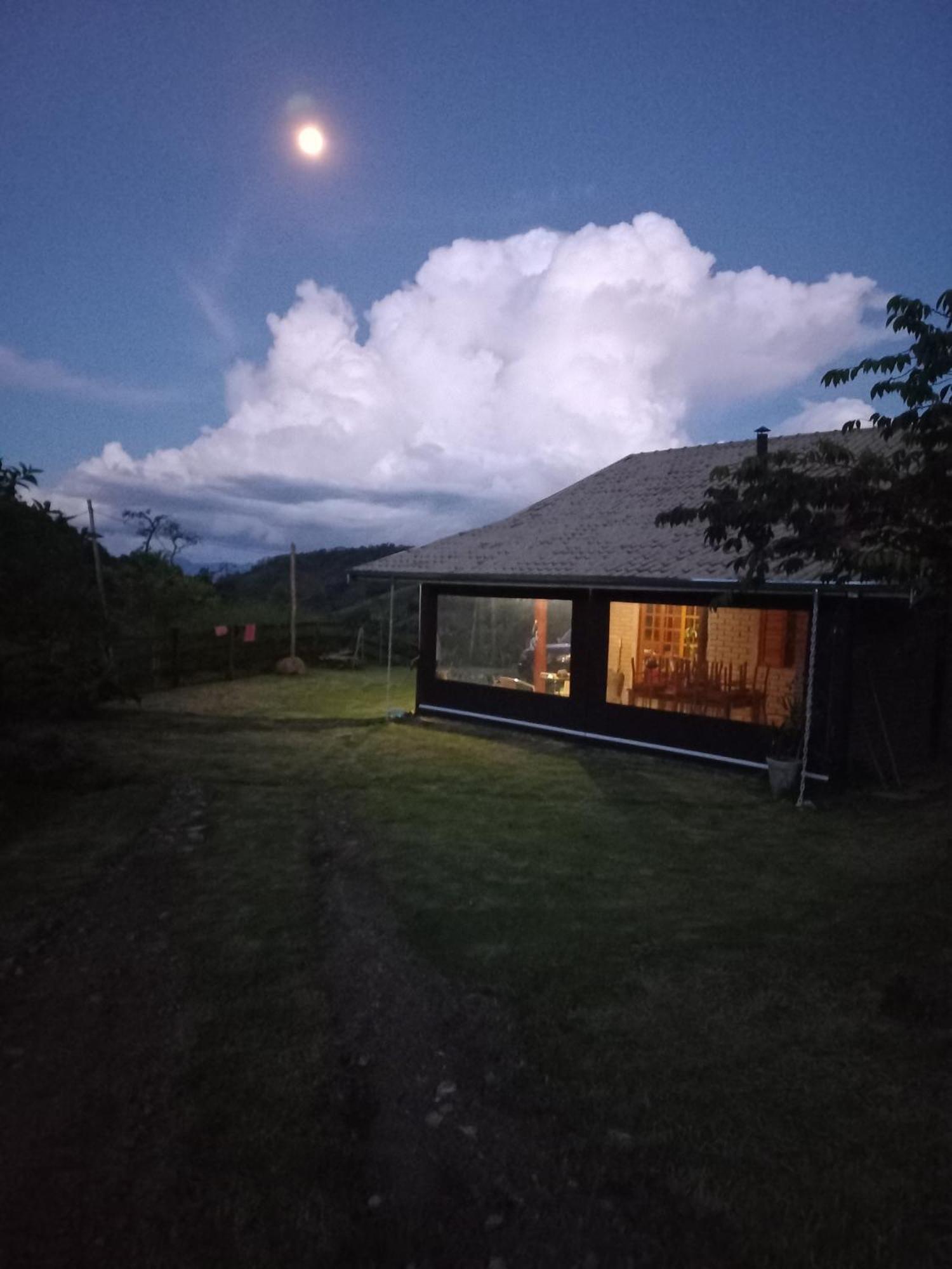 Chale Araucaria- Vale Das Pedras Mg Sapucaí-Mirim Exterior foto